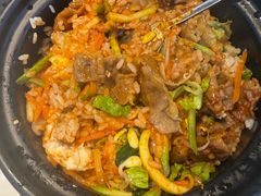 韩式肥牛石锅拌饭-屋里家延边朝鲜族冷面(梅林3店)