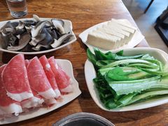 -安诚居干锅鸭头(八角店)