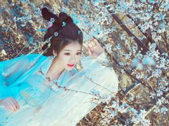 -九月鹰飞汉服摄影工作室