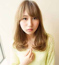 -时尚殿堂明星门店