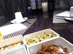 -HIHE Bistro·Oyster Bar(华熙live店)