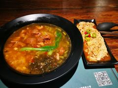 -八月美食小馆(银泰城总店)