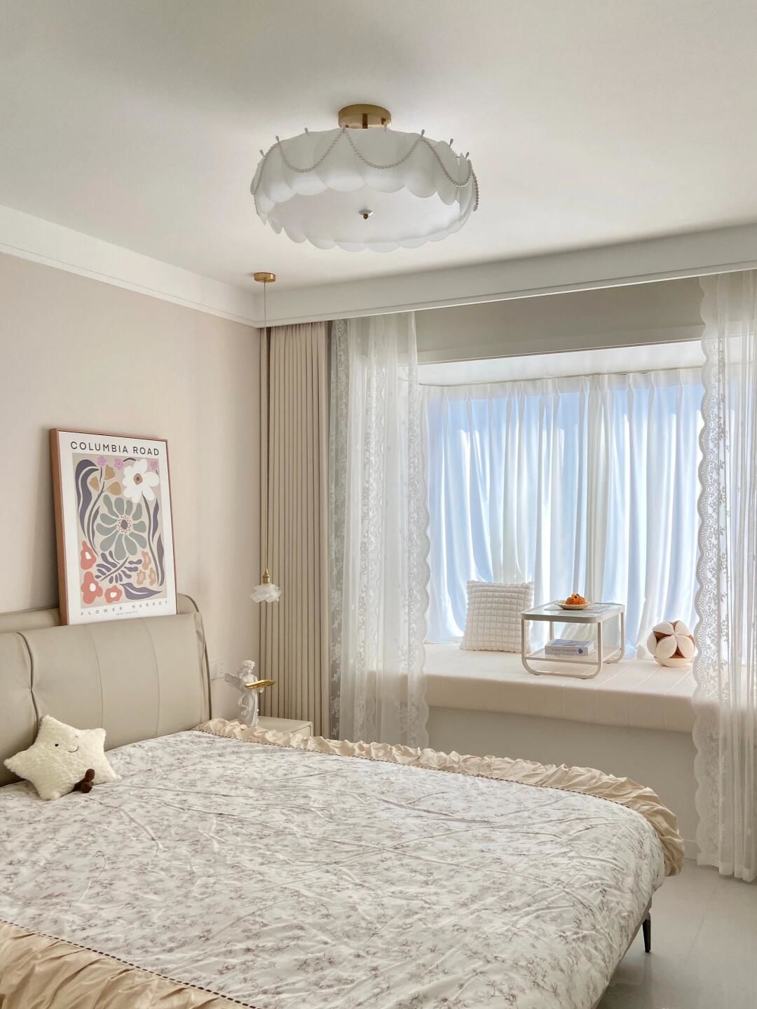 听我一句劝,卧室带飘窗窗帘这样装