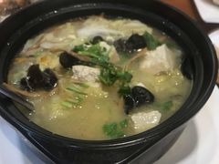 砂锅手掰豆腐-稻香居锅贴(宋都御街店)