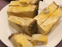 -东方红海鲜百汇(国际大厦店)