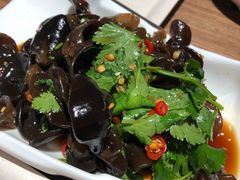 -龙少爷碳火干锅(环球中心店)