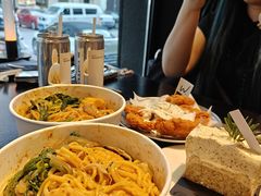 -W COLLECTIVE  DESSERT SHOP