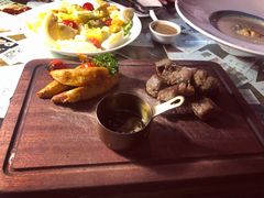 -动动咖啡清真西餐厅