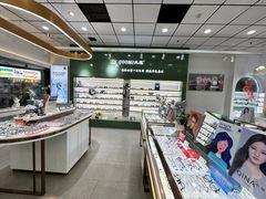 -GOOMI久米眼镜·蔡司·依视路·明月官方授权店(龙德紫金店)