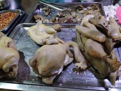 -三亚新鸿港水果一级批发市场