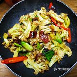 菜色精美，环境禅意