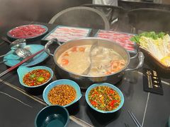 -老城鲜·小海鲜贝贝煲火锅(壹方城店)