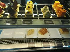 面包甜点陈列柜-空中吧(广州塔店)