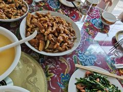 -何适山庄 ·可团建(水长城P2停车场店)