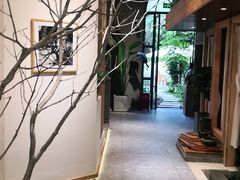 -墨居上隐·院子里火锅(峨眉店)