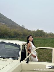 -都市丽人婚纱摄影