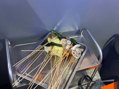 -钢管厂五区小郡肝串串香(蜀都万达店)