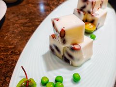 -里山四季中餐厅(来凤街店)