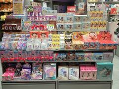 -潮品挚尚(五角场苏宁易购店)