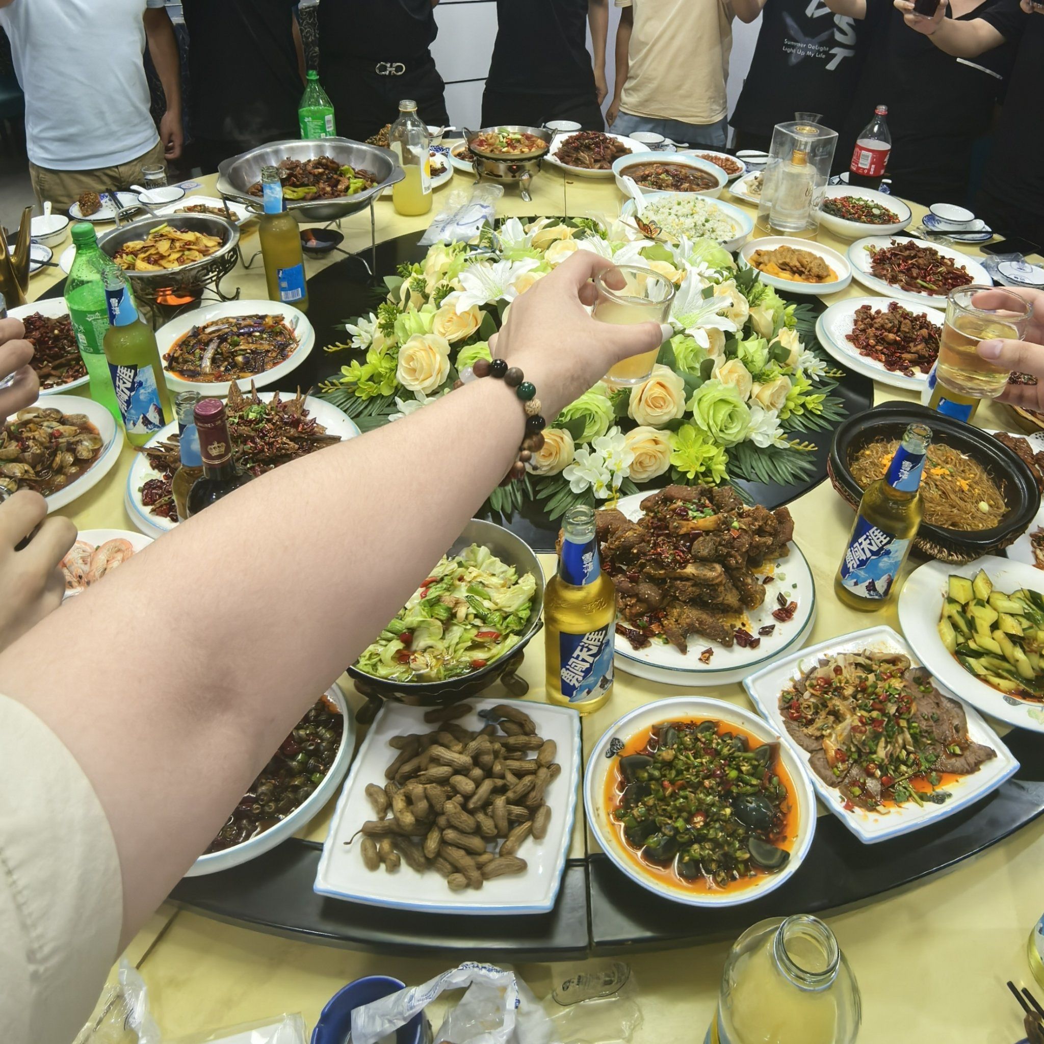 部门团建聚餐