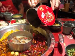 菌菇鸳鸯锅中锅-谭鸭血老火锅·匠心(环球港旗舰店)