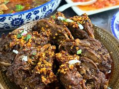 -盐府老街兔(三八路店)