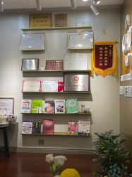 -Mamom club 慢会所(爱丁堡店)