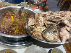 -肖肖酸萝卜鱼火锅(总店)