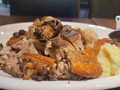 自酿啤酒脆皮烤猪肘-Ambra Haus琥珀屋精酿餐厅(宝山店)