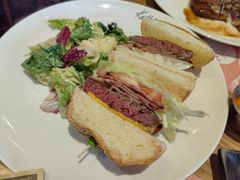 芝士培根牛肉汉堡-Kathleen's Bistro&Bar 凯圣琳西餐厅(漕河泾印象城店)
