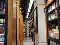 -西西弗书店&矢量咖啡(凯德晶萃广场店)