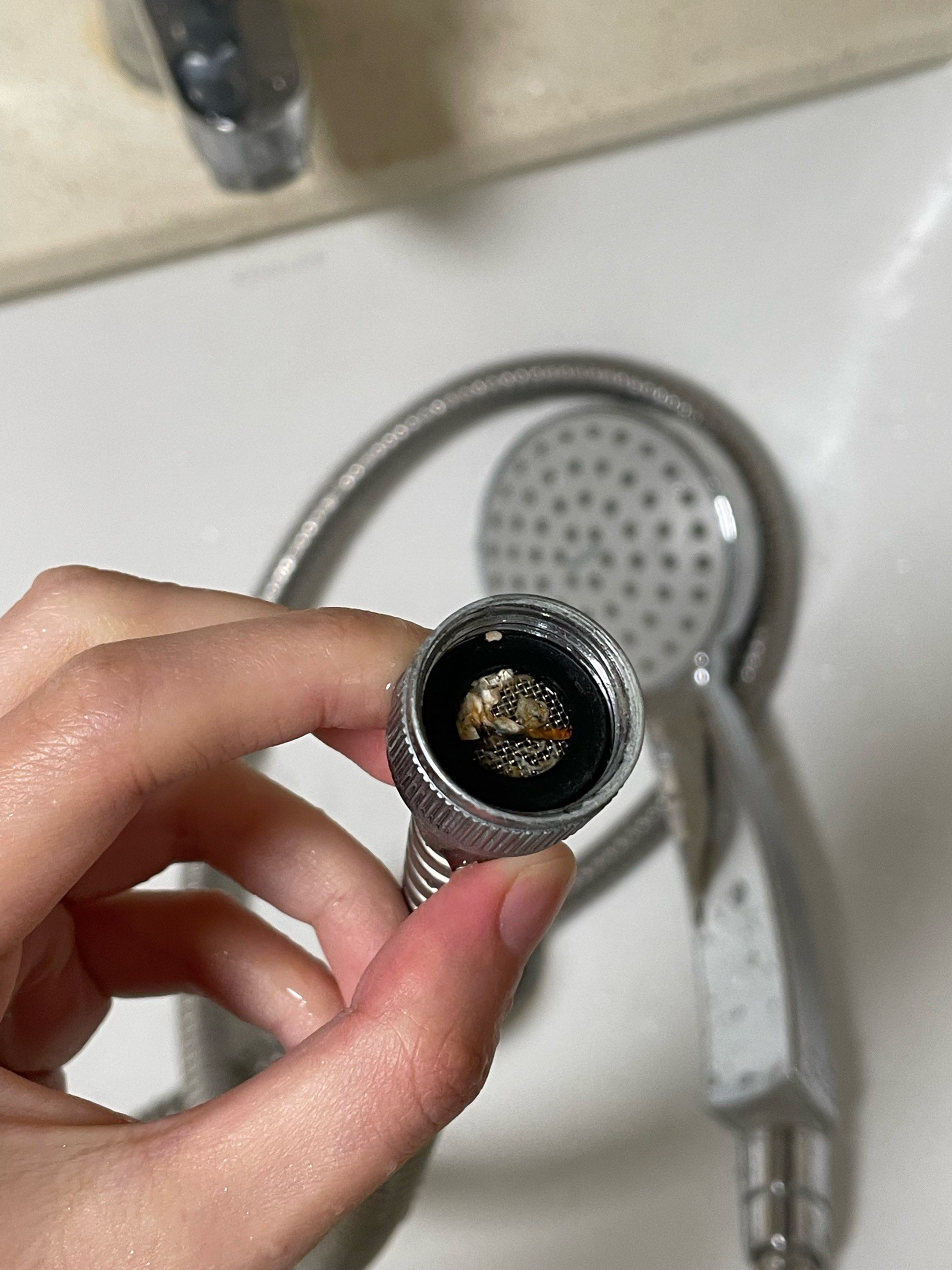 酒店的花洒我勒个好家伙