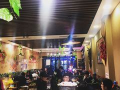 大堂-地锅公社·现炒地锅鸡·地锅鱼·夜宵(罗锦路店)