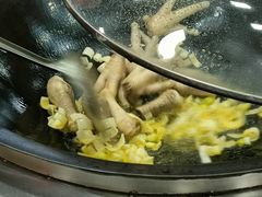 -屯老二农家铁锅炖·行业领军者(梅江店)