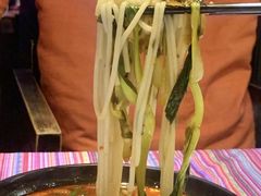 -香巴拉云南餐厅(华莱坞店)