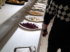 自助取餐区-泉福居酱骨头自助广场(南大街商业步行街店)