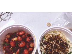 -巴厘龙虾·榜首油焖大虾(音乐学院·沿江酒馆店)