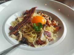 -Chom Cafe and Restaurant
