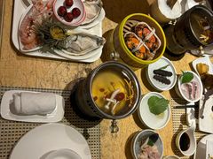-雍和会海鲜姿造自助(湖东路店)