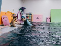 -龙格亲子游泳·水育早教运动中心(绿城店)