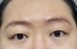 -一个差评成就的纹眉店