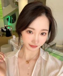 -丝语萱形象