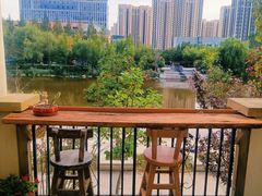 -一米阳光咖啡店(百通尚风尚水店)