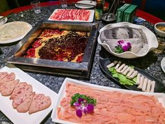 -二荆条·蜀鲜汇城市森林火锅
