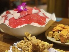 -老牌坊云南鱼豆花火锅(爱建店)
