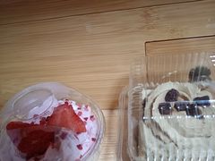 -红宝石·鲜奶小方·海派西点房(万航店)