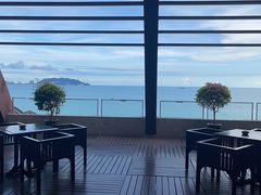 -三亚湾海居铂尔曼度假酒店