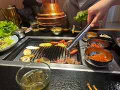 -臻牛烤肉