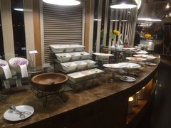 自助取餐区-粤海璇宫·木棉花高空旋转餐厅·聚会派对