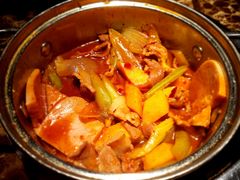 黑毛猪梅花肉锅-猪啊牛呀羊啊铜盘烤肉(正大广场店)